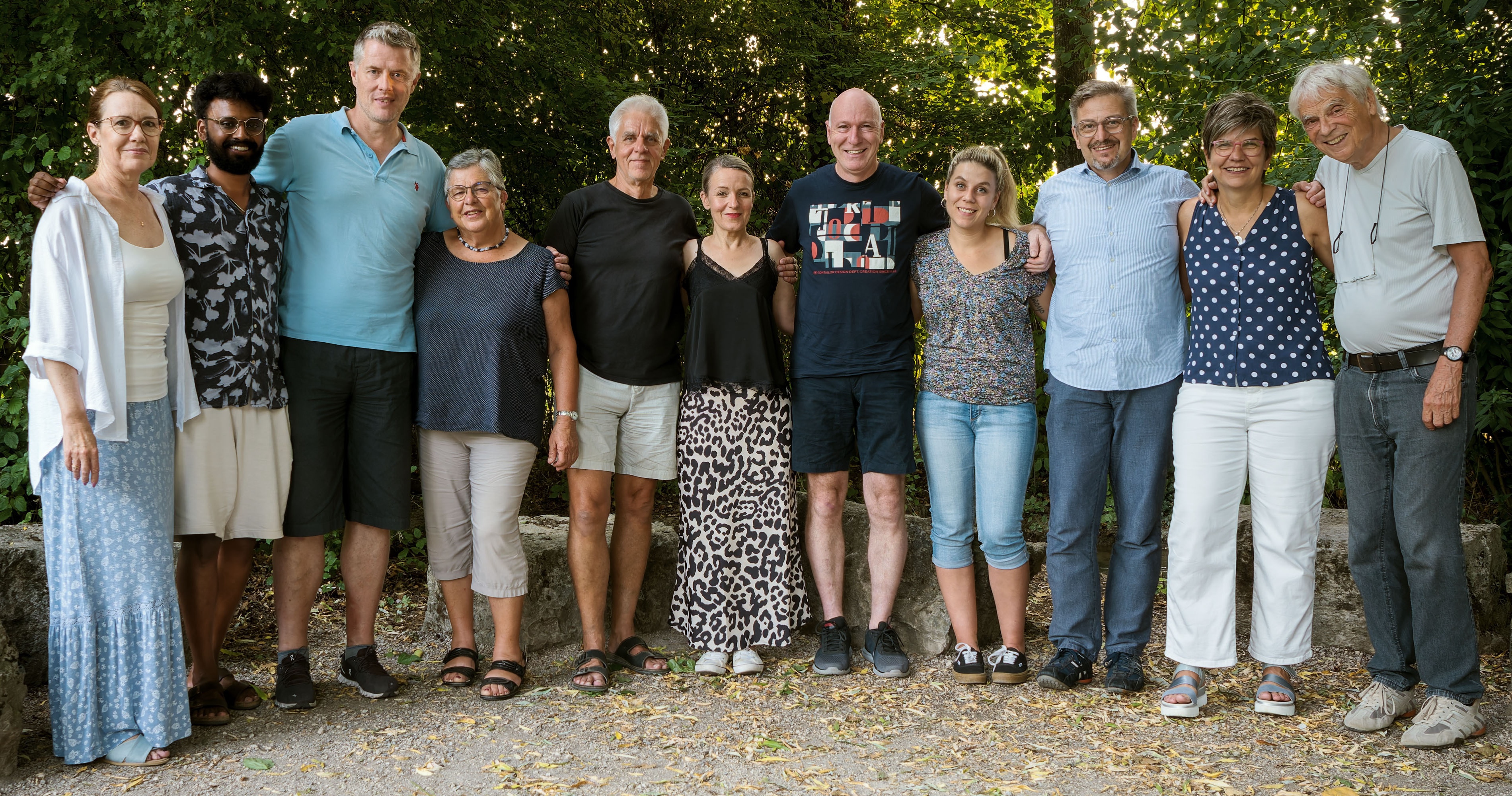 Das vollständige Ensemble von «Bsuechszyt» am ersten Probenabend Ende August 2025.